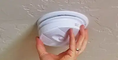 Smoke detector installation service ensuring home safety in Baton Rouge, LA